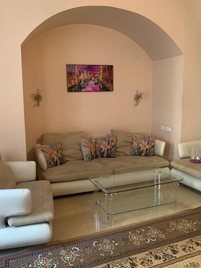 House Apartment Tbilisi ภายนอก รูปภาพ