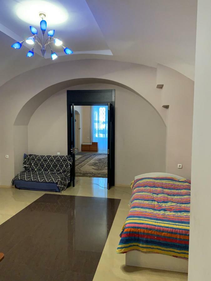 House Apartment Tbilisi ภายนอก รูปภาพ